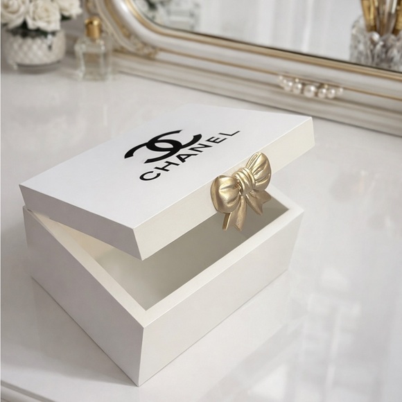 Mme_Chic Other - CHANEL White Box with Gold Bow Accent